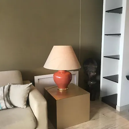 Sleeps 2 Air Con Wifi *